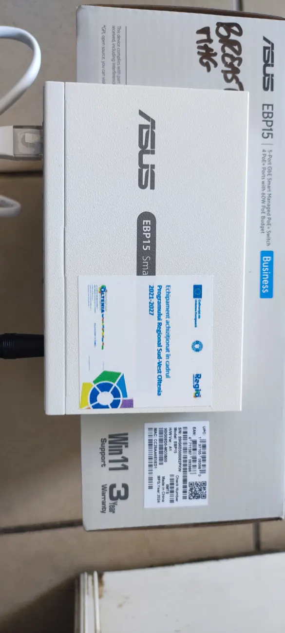 Switch ASUS ExpertWiFi