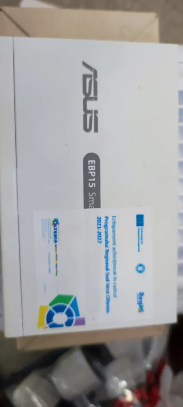 Switch ASUS ExpertWiFi